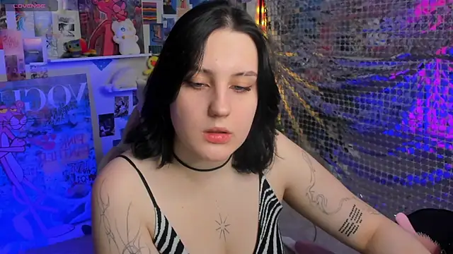 hey tessa online show from April 2026 06:34:01 PM