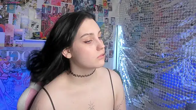 hey tessa online show from April 2026 07:09:02 PM