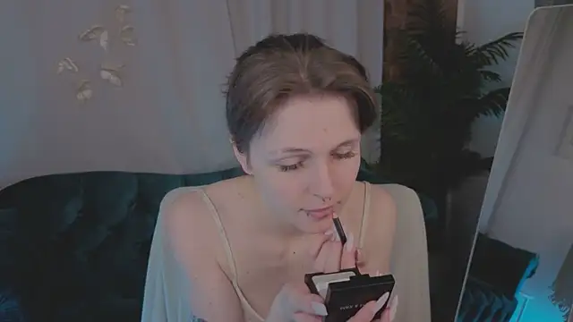 Shy Vivi online show from April 2026 03:30:02 PM