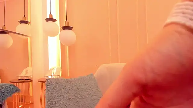 Snapshot of CarolinnaSaenz chatting on March 2026 11:36:01 AM CarolinnaSaenz online show from March 2026 11:36:01 AM