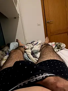 Yannick04 online show from November 2025 12:38:02 AM