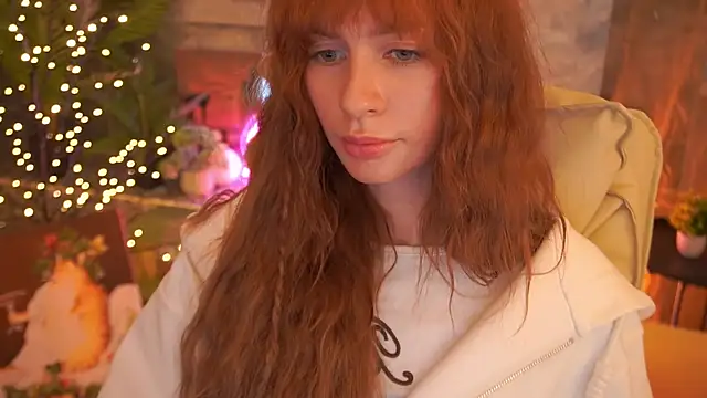 Nicol Moonn online show from March 2026 01:28:02 PM