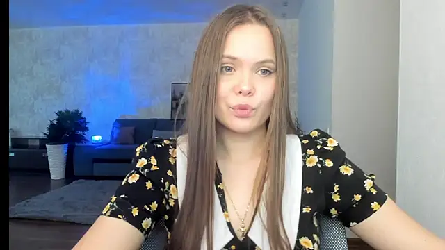Snapshot of Kira_love_81 chatting on May 2026 12:12:02 PM Kira love 81 online show from May 2026 12:12:02 PM