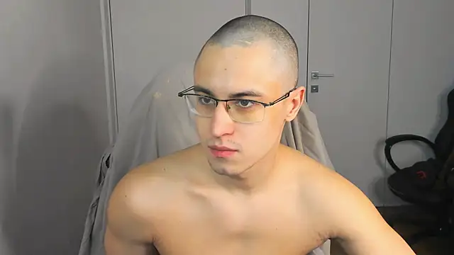 JacobBrat online show from February 2026 09:36:02 PM