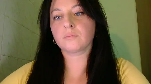 Snapshot of MelinaAx chatting on January 2026 07:52:01 PM MelinaAx online show from January 2026 07:52:01 PM