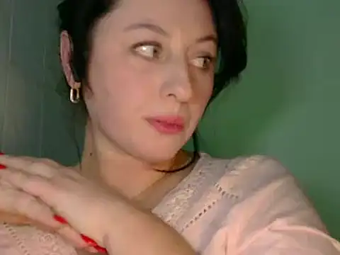 Snapshot of MelinaAx chatting on February 2026 07:50:02 PM MelinaAx online show from February 2026 07:50:02 PM
