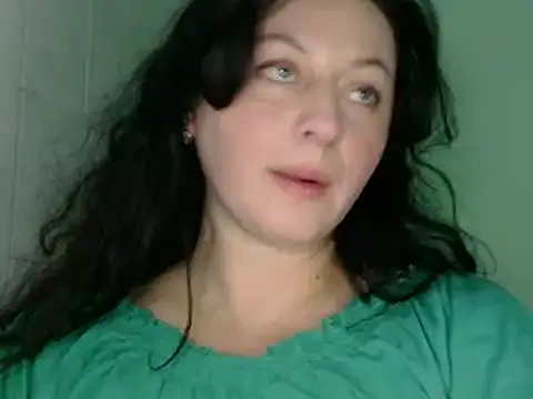 Snapshot of MelinaAx chatting on February 2026 08:18:01 PM MelinaAx online show from February 2026 08:18:01 PM