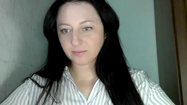 Snapshot of MelinaAx chatting on April 2026 08:04:02 AM MelinaAx online show from April 2026 08:04:02 AM