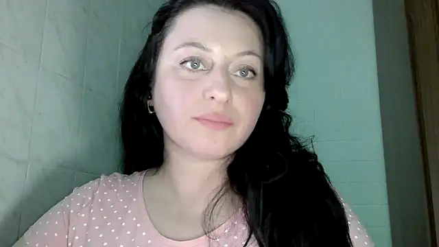 Snapshot of MelinaAx chatting on April 2026 06:48:02 PM MelinaAx online show from April 2026 06:48:02 PM