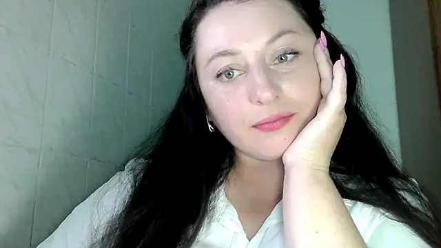 Snapshot of MelinaAx chatting on May 2026 06:57:02 PM MelinaAx online show from May 2026 06:57:02 PM