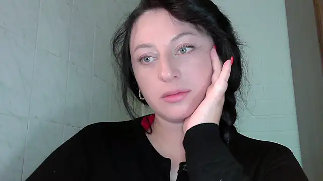 Snapshot of MelinaAx chatting on June 2026 07:32:01 AM MelinaAx online show from June 2026 07:32:01 AM