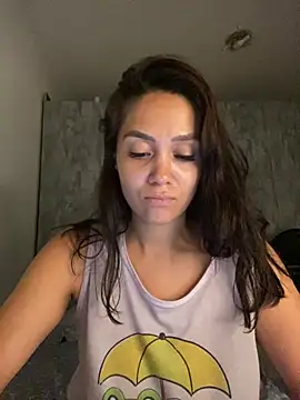 carolsapequinha online show from March 2026 12:01:01 PM