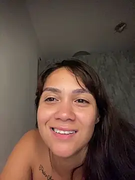 carolsapequinha online show from May 2026 12:48:01 PM