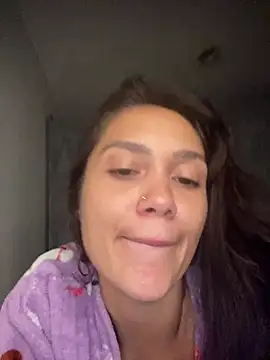 carolsapequinha online show from May 2026 08:47:02 PM