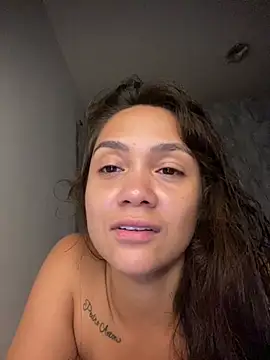 carolsapequinha online show from May 2026 10:44:01 AM