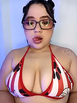 Snapshot of Sweety_chloe chatting on December 2025 03:21:01 PM Sweety chloe online show from December 2025 03:21:01 PM