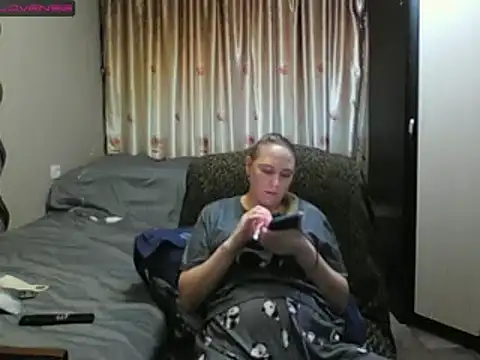 JenniDeep online show from April 2026 01:41:01 PM