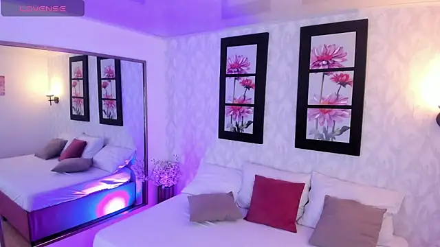 Snapshot of Martina_077 chatting on November 2025 12:30:01 PM Martina 077 online show from November 2025 12:30:01 PM