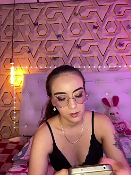 Snapshot of MelanyyJhonson15 chatting on March 2026 03:23:01 AM MelanyyJhonson15 online show from March 2026 03:23:01 AM