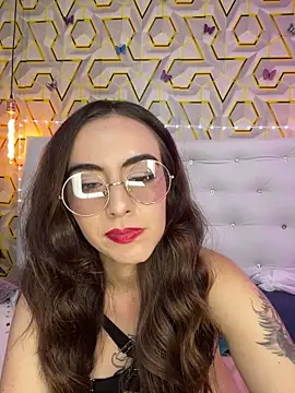 Snapshot of MelanyyJhonson15 chatting on April 2026 06:19:01 AM MelanyyJhonson15 online show from April 2026 06:19:01 AM