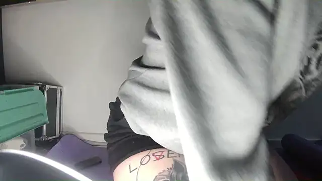 Snapshot of secretcouple_00 chatting on January 2026 09:09:02 PM secretcouple 00 online show from January 2026 09:09:02 PM