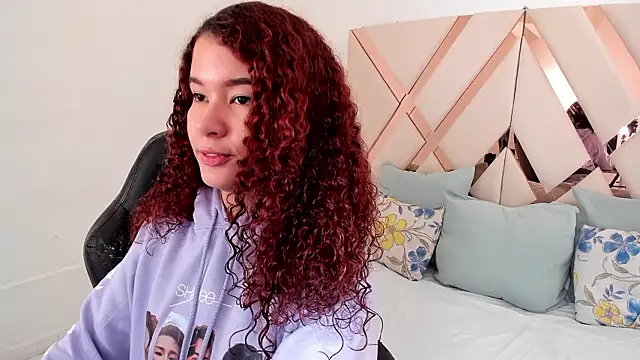 Snapshot of avrilwaynee chatting on January 2026 11:36:01 AM avrilwaynee online show from January 2026 11:36:01 AM