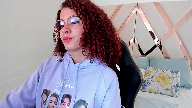 Snapshot of avrilwaynee chatting on January 2026 11:58:01 AM avrilwaynee online show from January 2026 11:58:01 AM