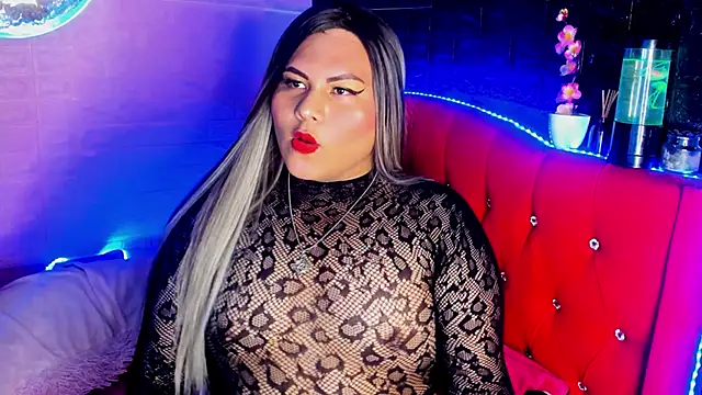 Snapshot of Chloe_Nasty chatting on November 2025 12:19:01 AM Chloe Nasty online show from November 2025 12:19:01 AM