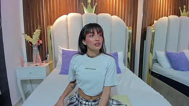 Snapshot of pixxxy_skinny chatting on November 2025 05:24:01 AM pixxxy skinny online show from November 2025 05:24:01 AM