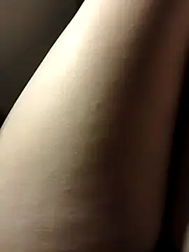 Snapshot of MysaLy2k chatting on February 2026 04:32:01 PM MysaLy2k online show from February 2026 04:32:01 PM