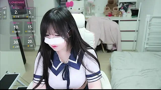 kimhyeona2005 online show from December 2025 12:33:02 PM