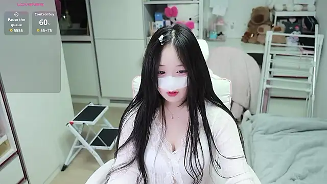 Snapshot of kimhyeona2005 chatting on May 2026 12:00:01 PM kimhyeona2005 online show from May 2026 12:00:01 PM