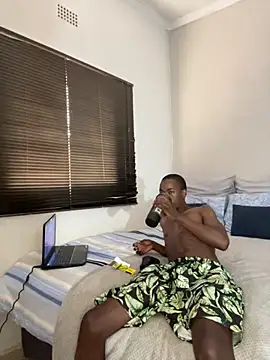 Snapshot of Boytoy_BigD chatting on November 2025 08:14:01 AM Boytoy BigD online show from November 2025 08:14:01 AM