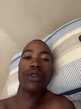 Snapshot of Boytoy_BigD chatting on December 2025 08:51:02 AM Boytoy BigD online show from December 2025 08:51:02 AM