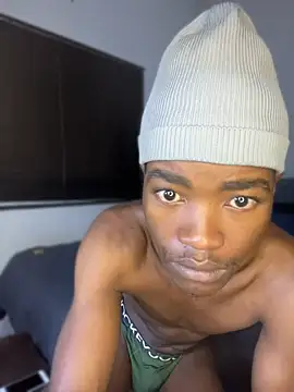 Snapshot of Boytoy_BigD chatting on April 2026 02:22:01 PM Boytoy BigD online show from April 2026 02:22:01 PM