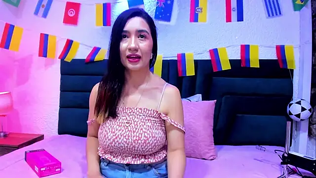 VictoriaRouge  online show from June 2026 08:15:01 PM