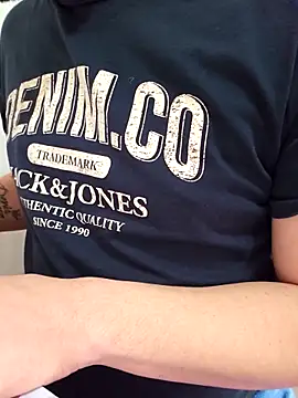 Snapshot of 7allexx chatting on February 2026 11:37:02 AM 7allexx online show from February 2026 11:37:02 AM