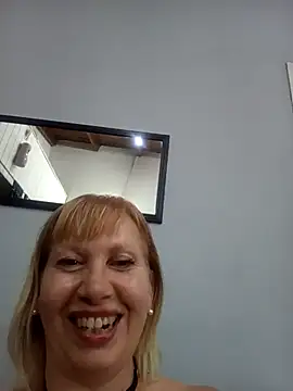 Snapshot of SexyMilf1211 chatting on February 2026 01:56:02 AM SexyMilf1211 online show from February 2026 01:56:02 AM