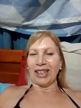 Snapshot of SexyMilf1211 chatting on February 2026 05:02:01 PM SexyMilf1211 online show from February 2026 05:02:01 PM