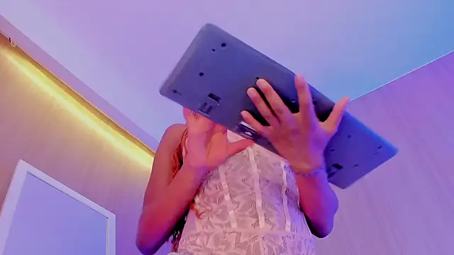 Midnight Bluee online show from February 2026 07:51:02 AM