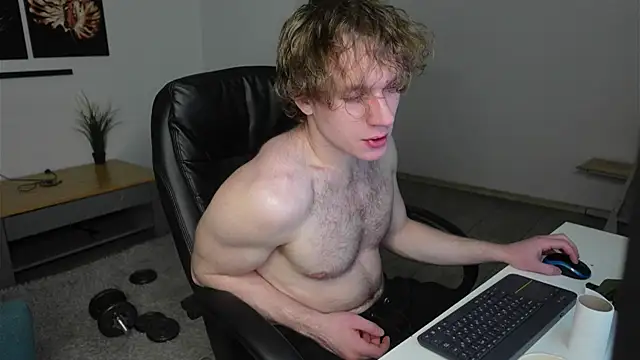 Snapshot of Charles_Dreams chatting on January 2026 04:01:02 PM Charles Dreams online show from January 2026 04:01:02 PM