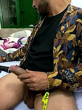 sweetblacky87 online show from May 2026 06:00:02 AM