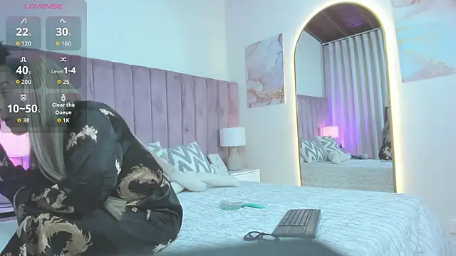 Snapshot of Valentino_moretti chatting on March 2026 11:38:01 AM Valentino moretti online show from March 2026 11:38:01 AM