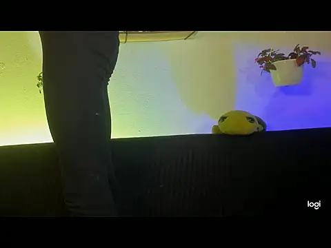 Snapshot of aprille15 chatting on February 2026 06:14:01 PM aprille15 online show from February 2026 06:14:01 PM