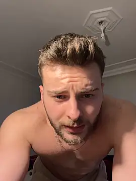 atesturky online show from February 2026 10:06:02 PM