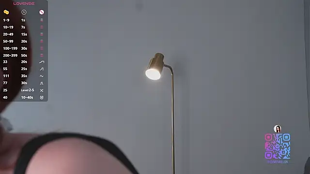 Snapshot of AmelieSeductress chatting on December 2025 01:20:02 PM AmelieSeductress online show from December 2025 01:20:02 PM