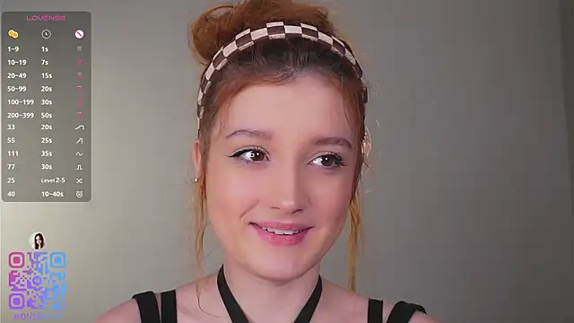 Snapshot of AmelieSeductress chatting on January 2026 02:12:02 PM AmelieSeductress online show from January 2026 02:12:02 PM