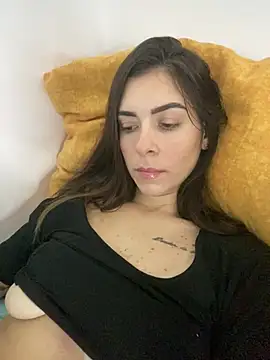 Snapshot of fer-nanda chatting on May 2026 04:10:01 AM fer-nanda online show from May 2026 04:10:01 AM