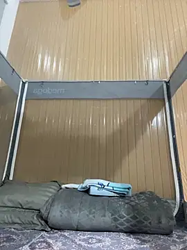 sara-xx online show from December 2025 02:21:01 AM