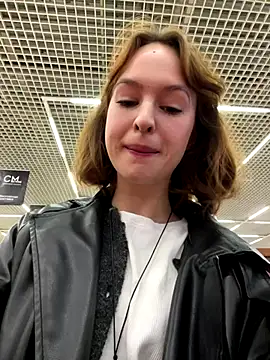 hani obsessed online show from December 2025 07:35:01 AM